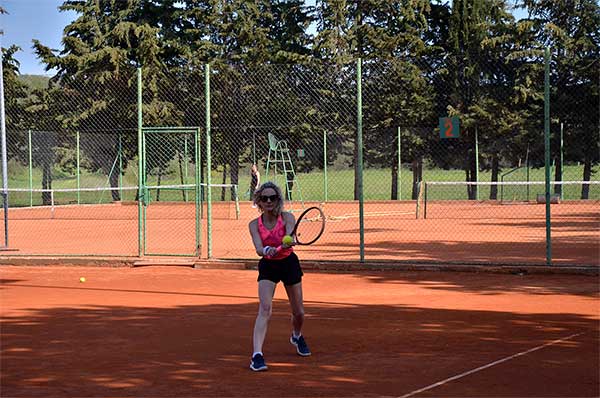 Išijas tenis liga