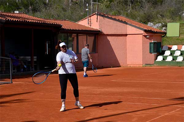 Išijas tenis liga